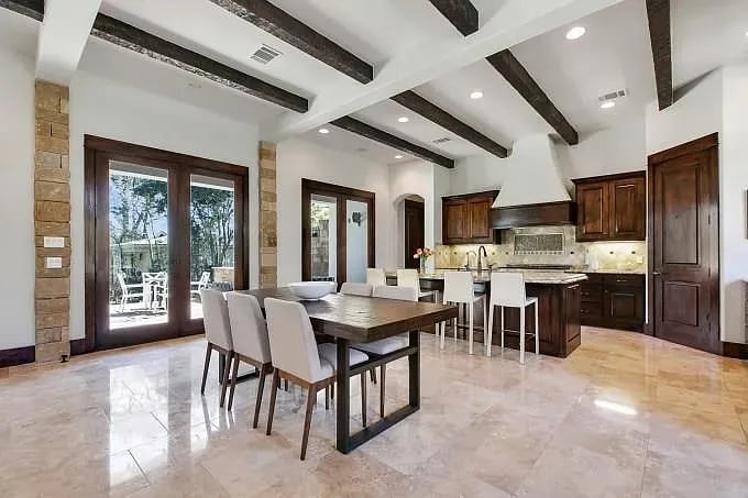 4711 Laguna