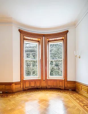37 West 74th Street