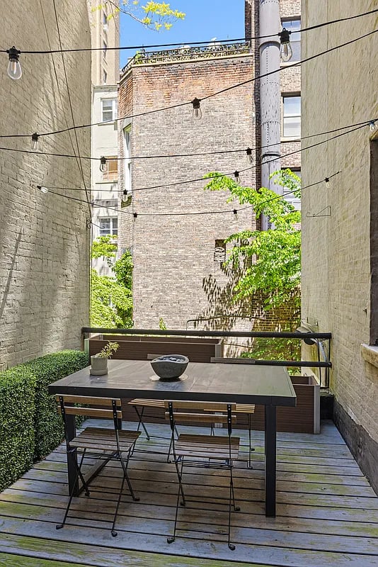 37 West 71st Street