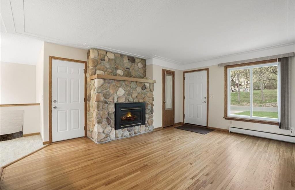 13709 Country Ln
