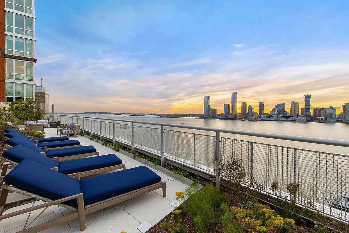 20 River Terrace #5G