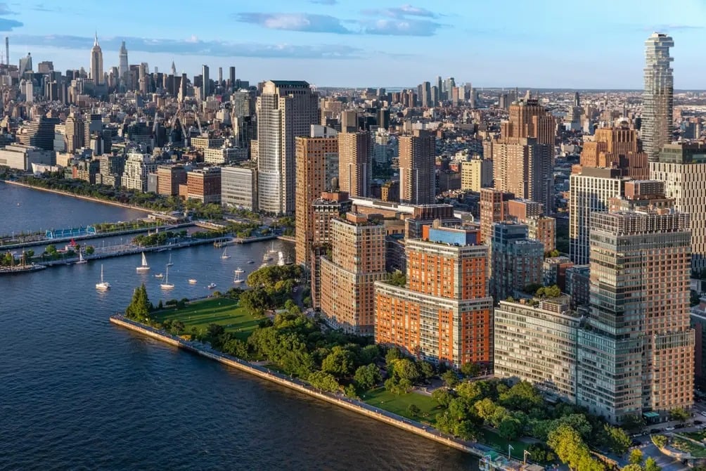 A Guide to Battery Park City: Quiet Waterfront Living in NYC