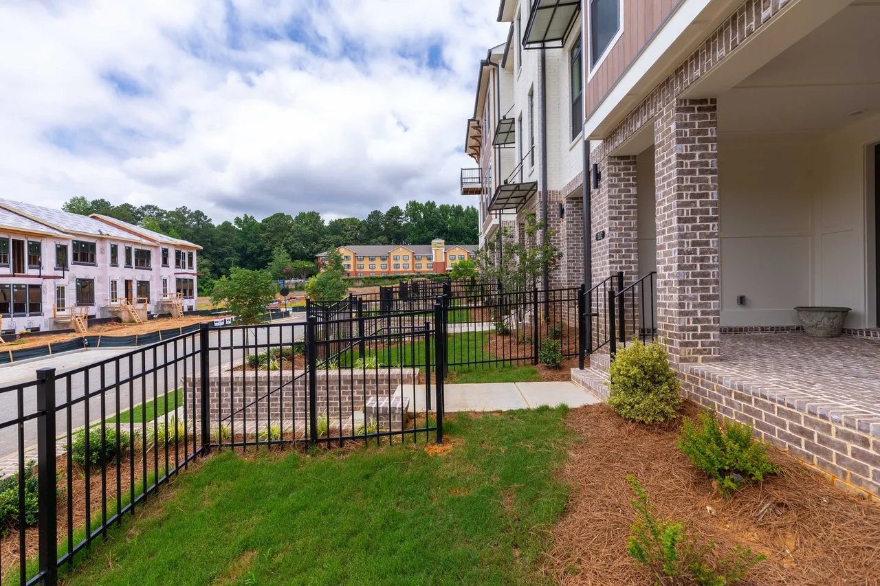 352 Olmstead Way, #28