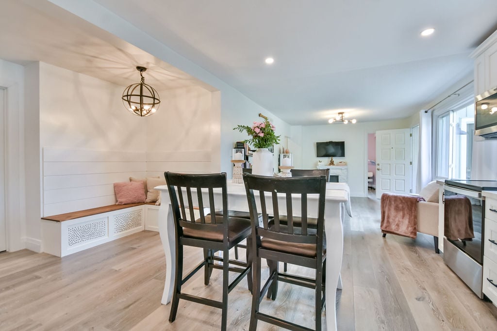 Bright and Welcoming