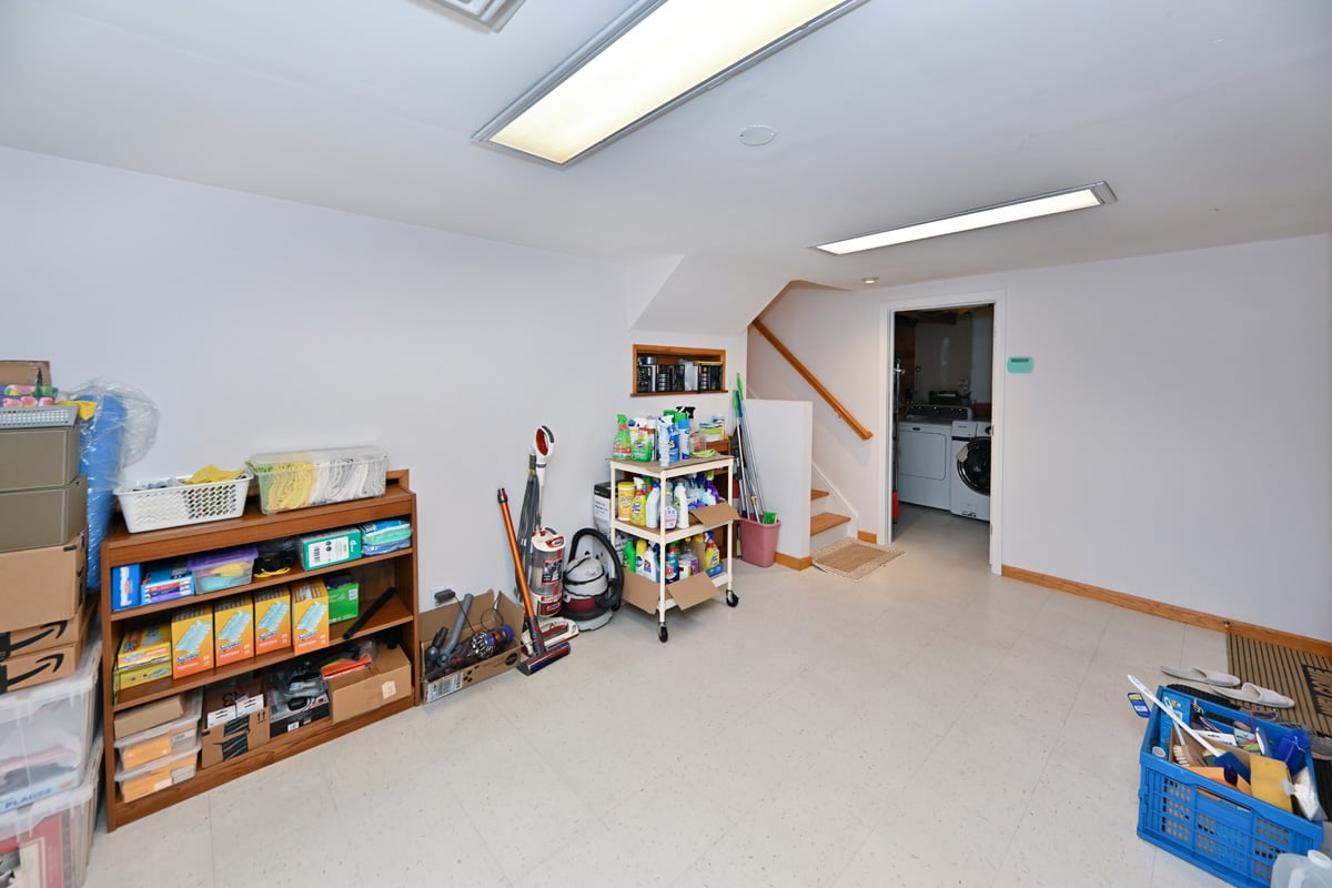 23 Spruce Pl