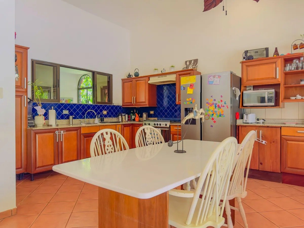 Gated Colonial Home With Casita, Papagayo, Guanacaste
