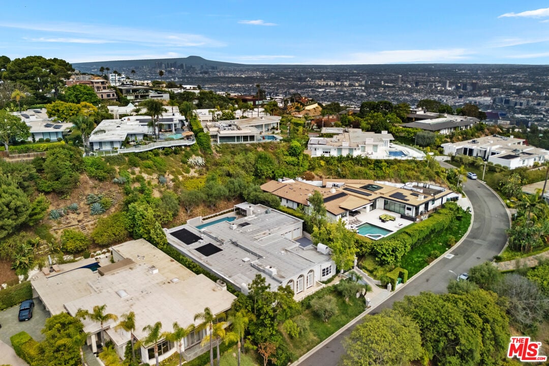 Ivory Arcadia, Martin Lane, 90210