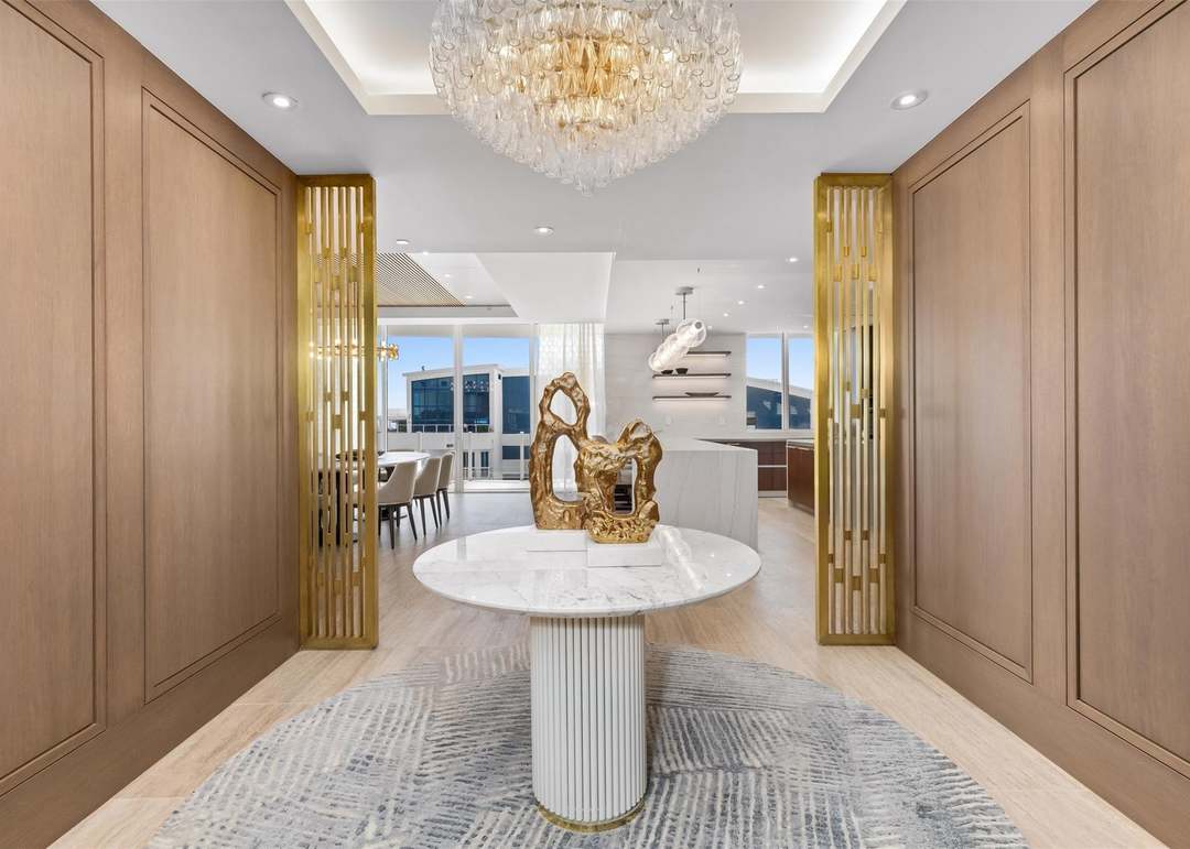 525 N Fort Lauderdale Beach Blvd #2201