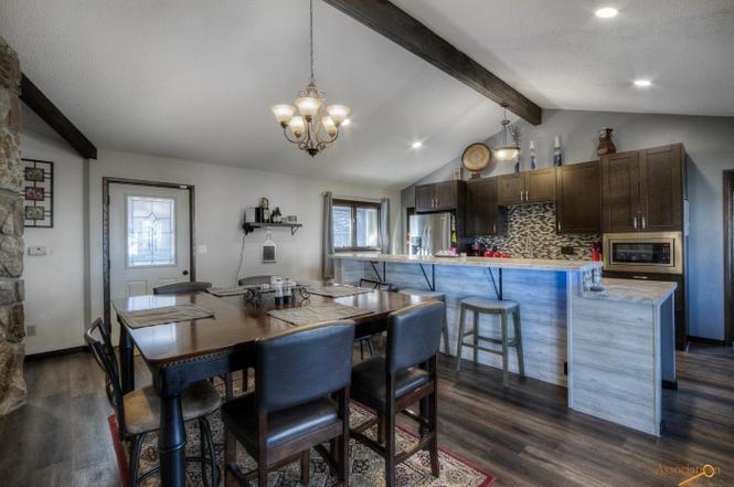 1201 Blue Jay Dr