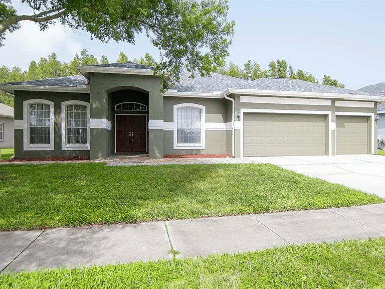 28701 Falling Leaves Way, Wesley Chapel, FL 33543 