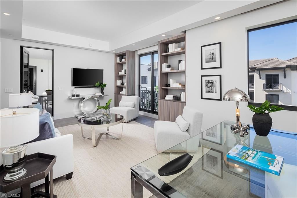 1030 3rd Ave S Unit 516