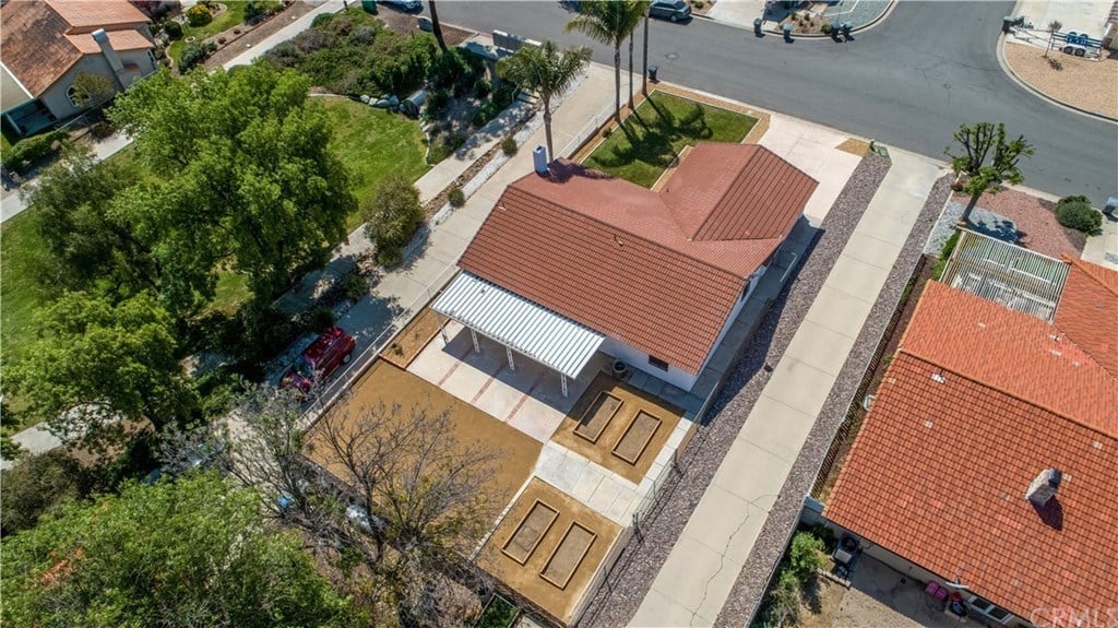 23900 Outrigger Dr
