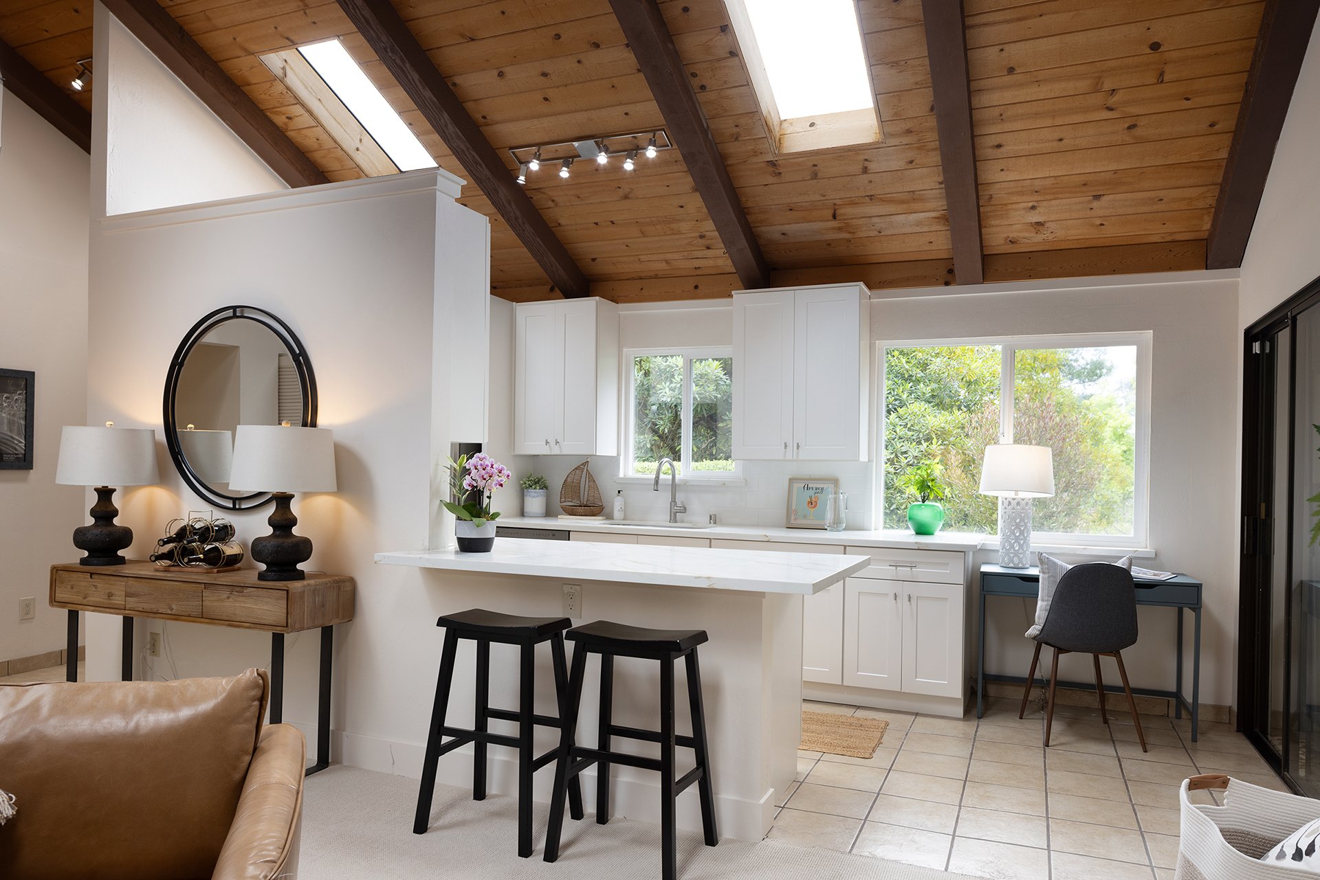 Updated Carmel Retreat - 3391 Carpenter Rd