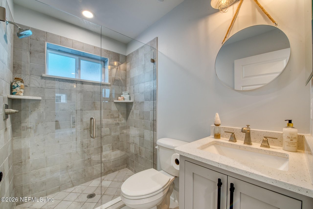 1812 Ocean Dr S