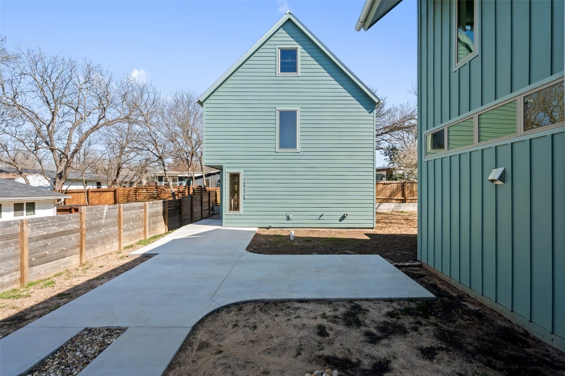 2912 Pecan Springs Rd Unit B