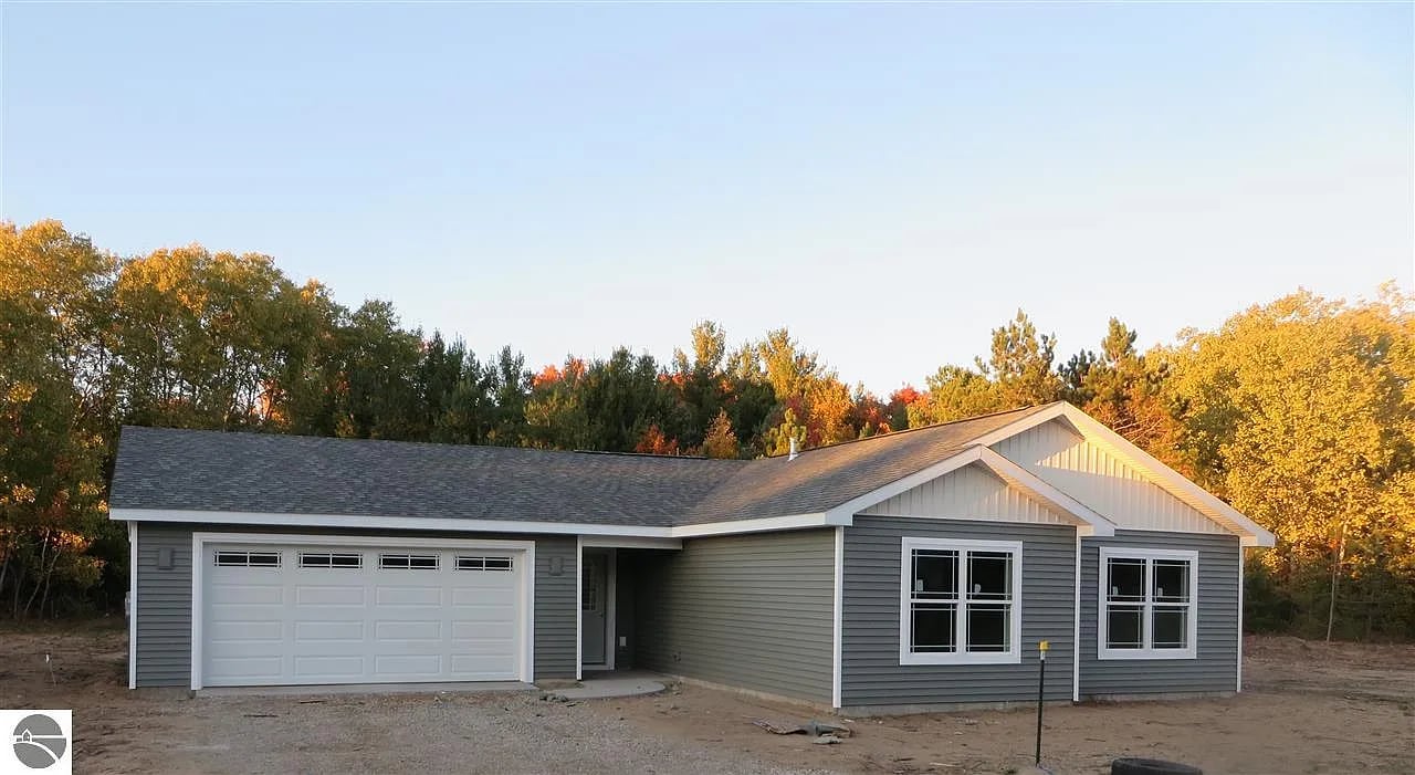 3112 Winchester Dr