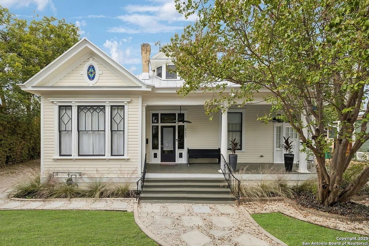 227 Claudia St