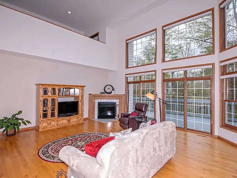 1762 Stockbridge Path