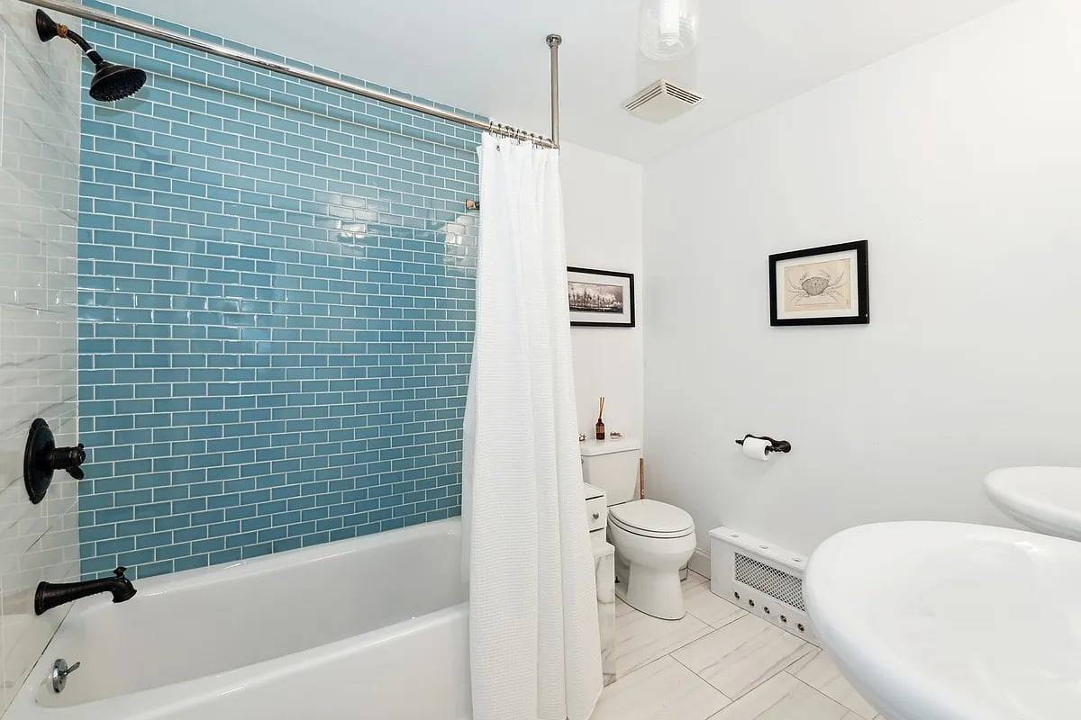 182 Huron Street, #3B