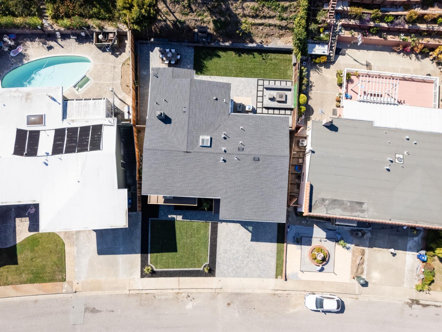 1041 Crestview Drive
