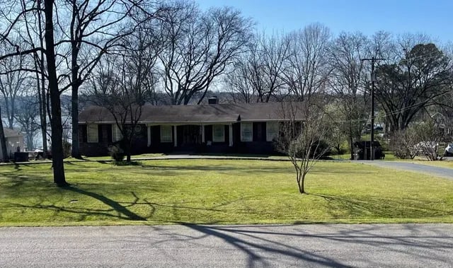 252 Lake Terrace Dr