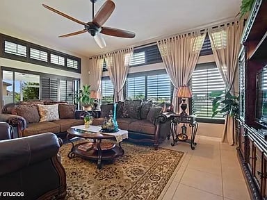 4010 Asheville Ln