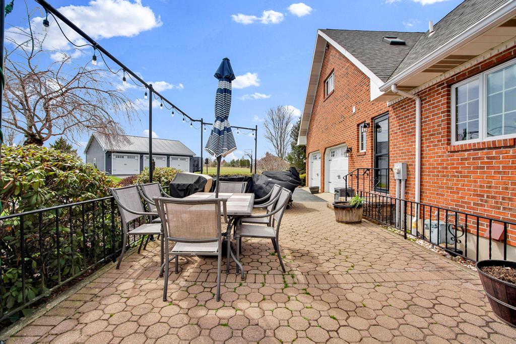 12 Hillcrest Circle