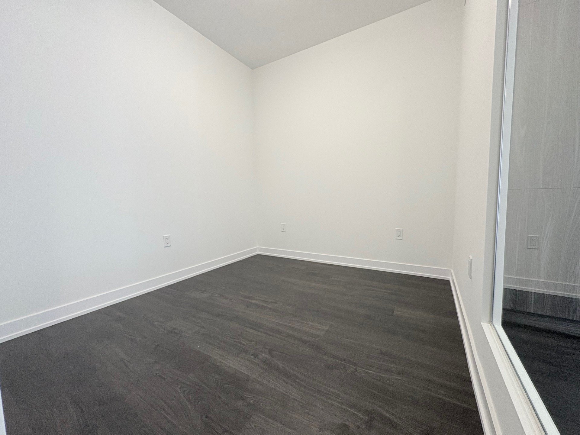 15 Richardson Street 826