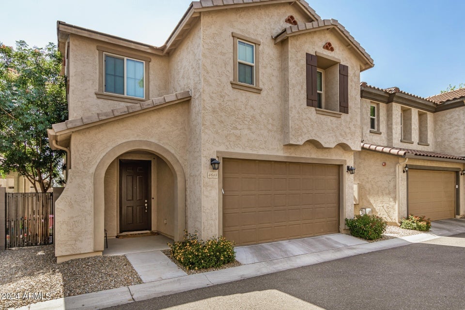 4648 E Tierra Buena Ln