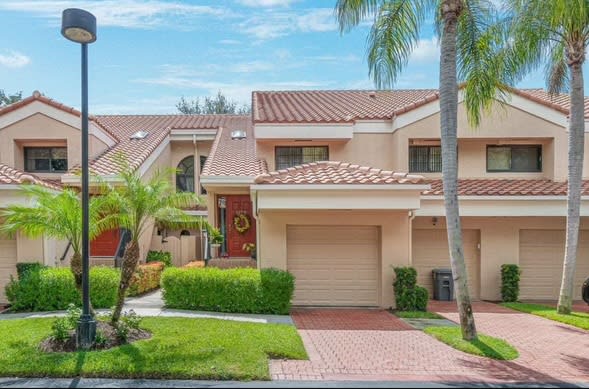 17308 Boca Club Boulevard 1104