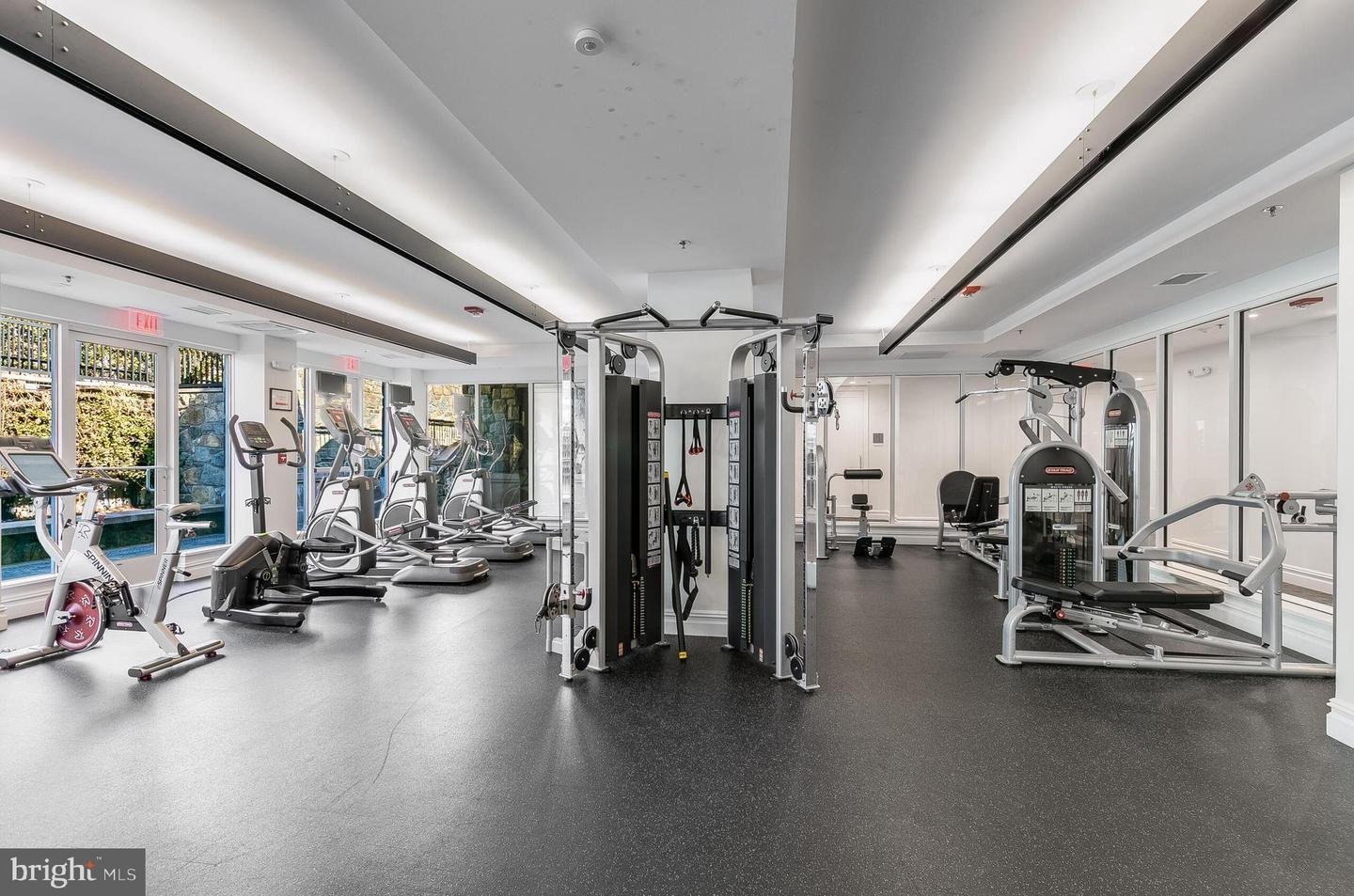8189 River Rd, Bethesda MD 20817