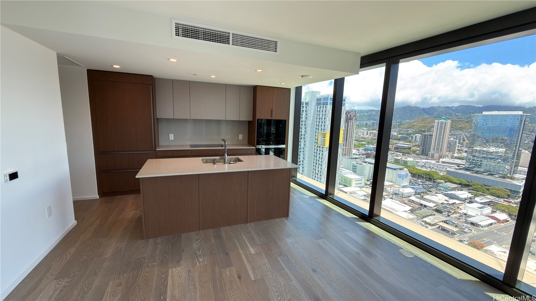 333 Ward Avenue #3510