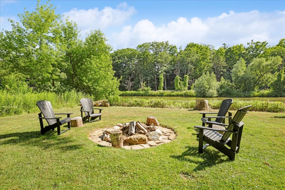 Waterfront Property: Muskoka Living on 16 mile creek in Old Oakville