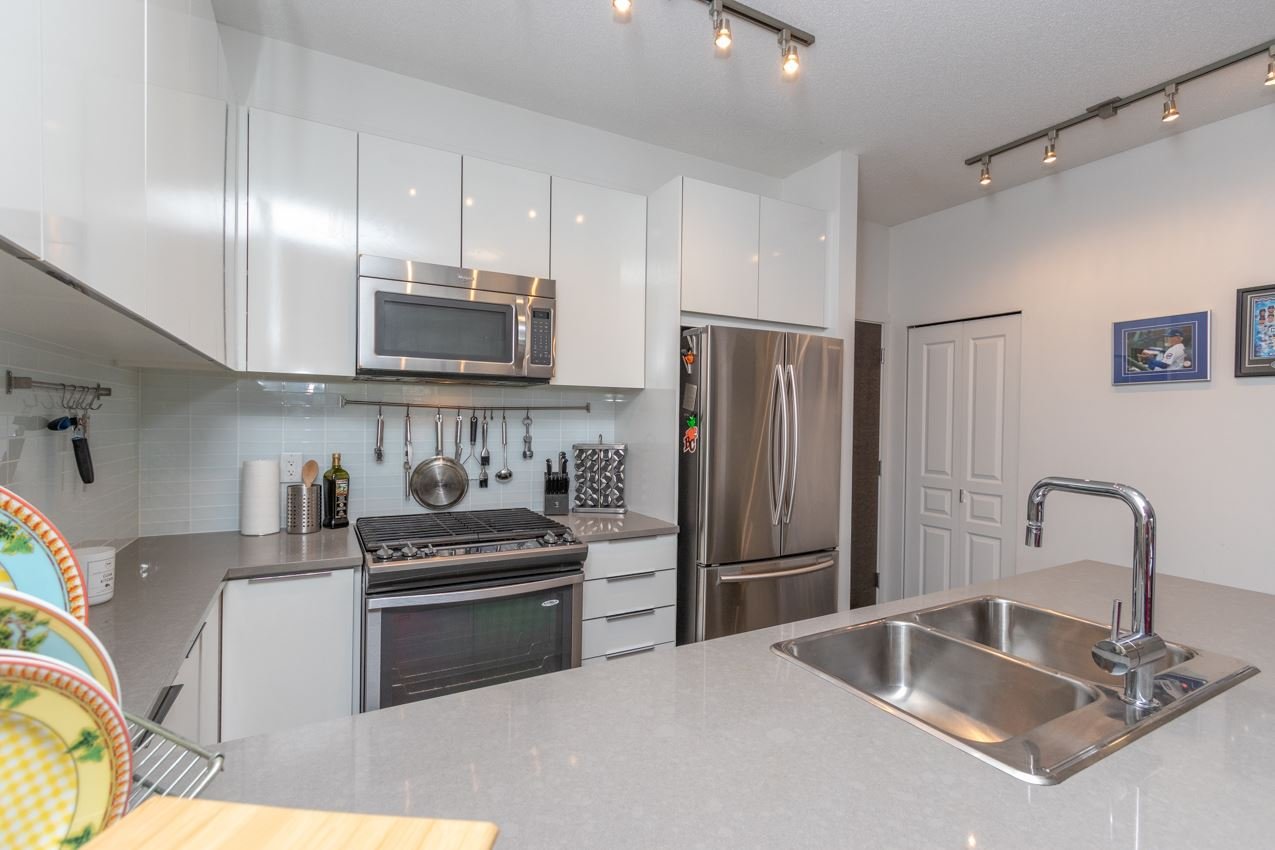 503-1152 Windsor Mews
