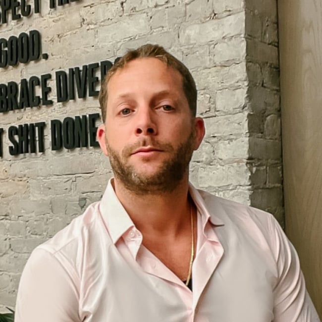 Yoav Blat New York Real Estate Agent Headshot