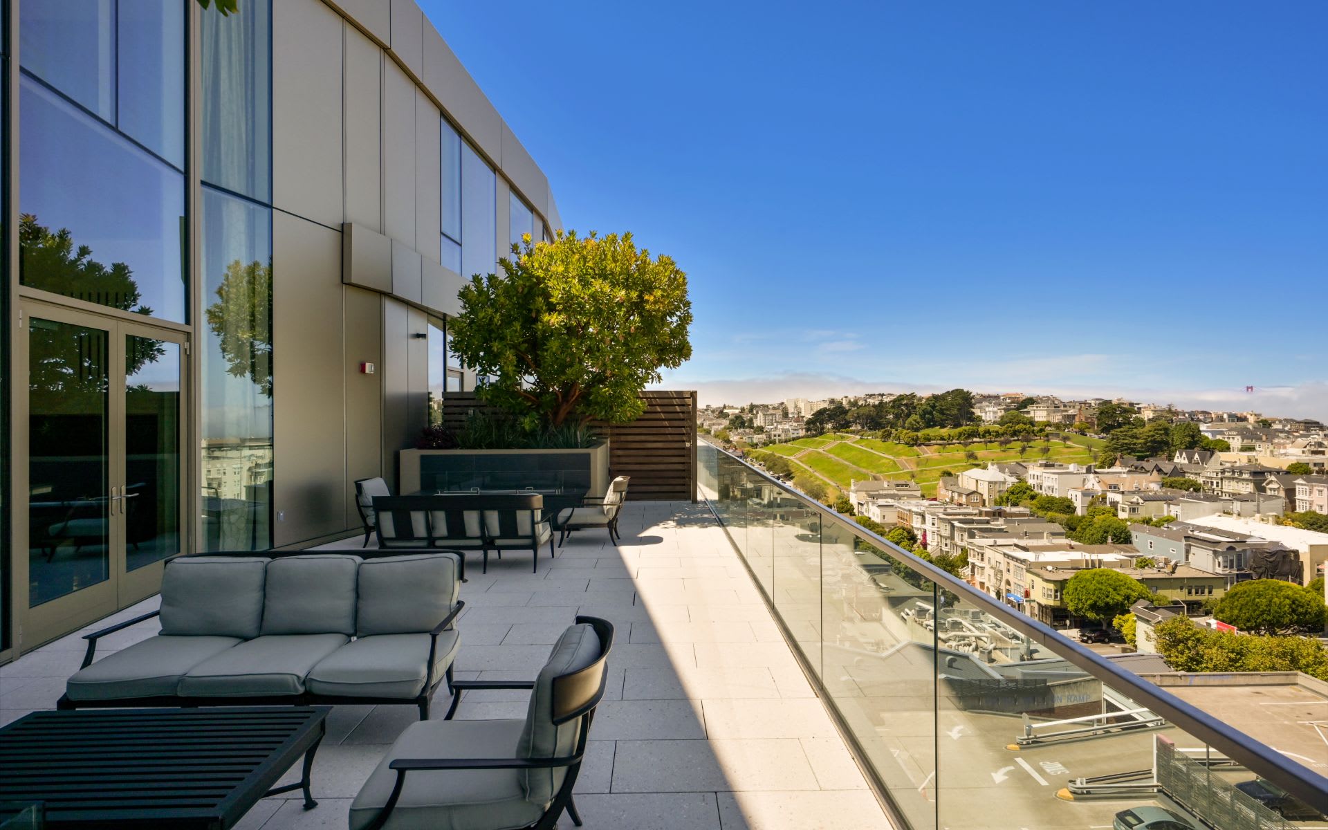 2121 Webster St #501