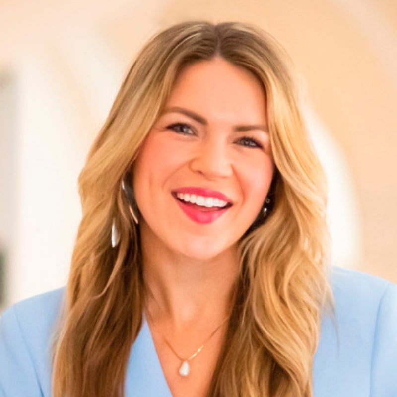 Claire McCarty Virginia Real Estate Agent Headshot