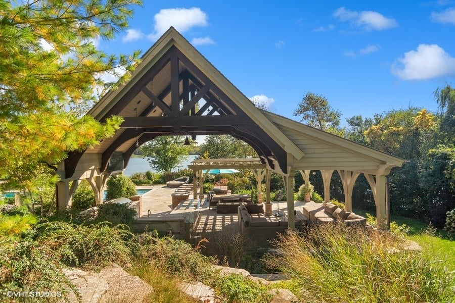 65 Round Barn Road