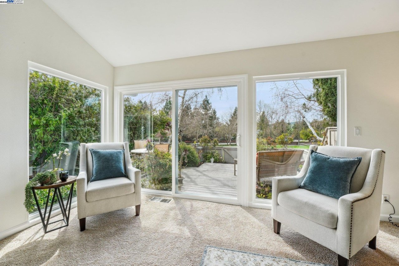 2119 Presidio Ct