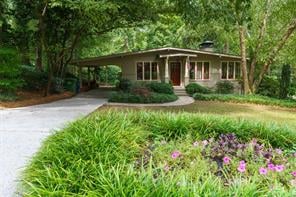 419 Springdale Drive NE