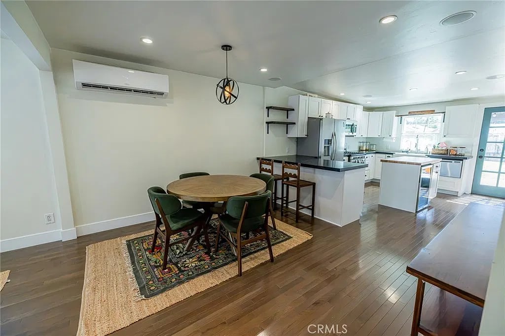 630 W Wilshire Ave