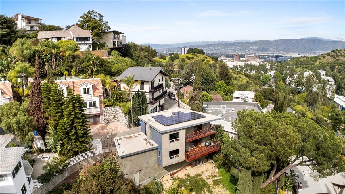 Hollywood Manor Bird's Nest