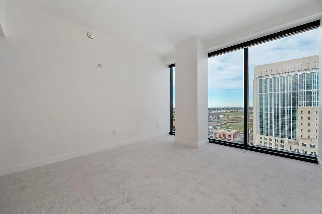 500 J St #1701