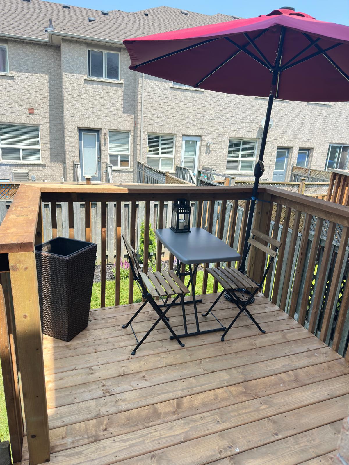 84 Grasslands Ave