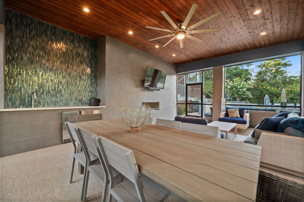3200 Three Rivers