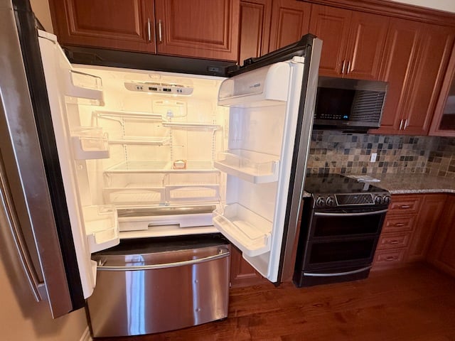 Prestigious Banbury Neighborhood