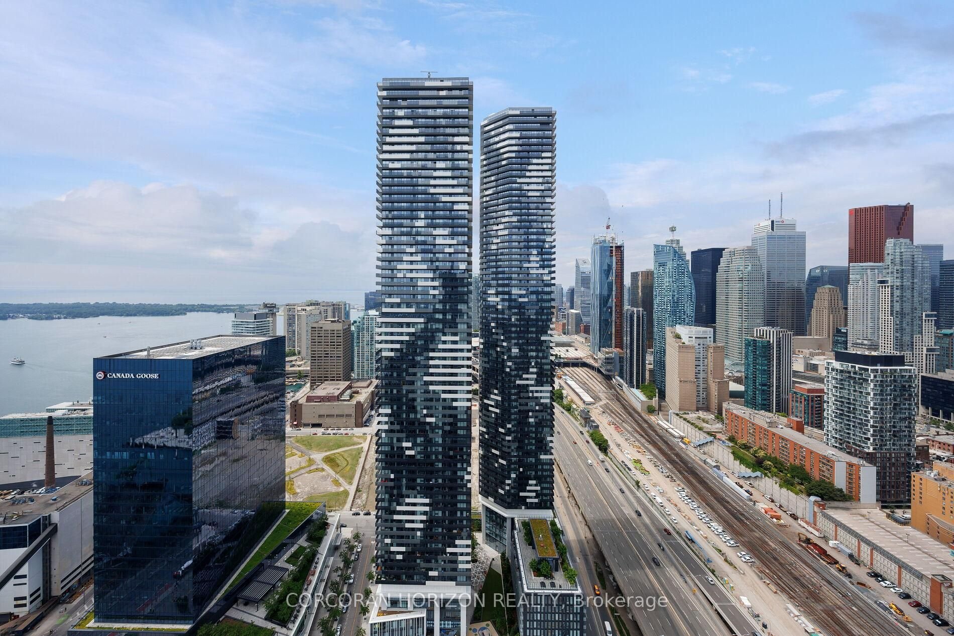 SUGARBEACH PENTHOUSE LIVING