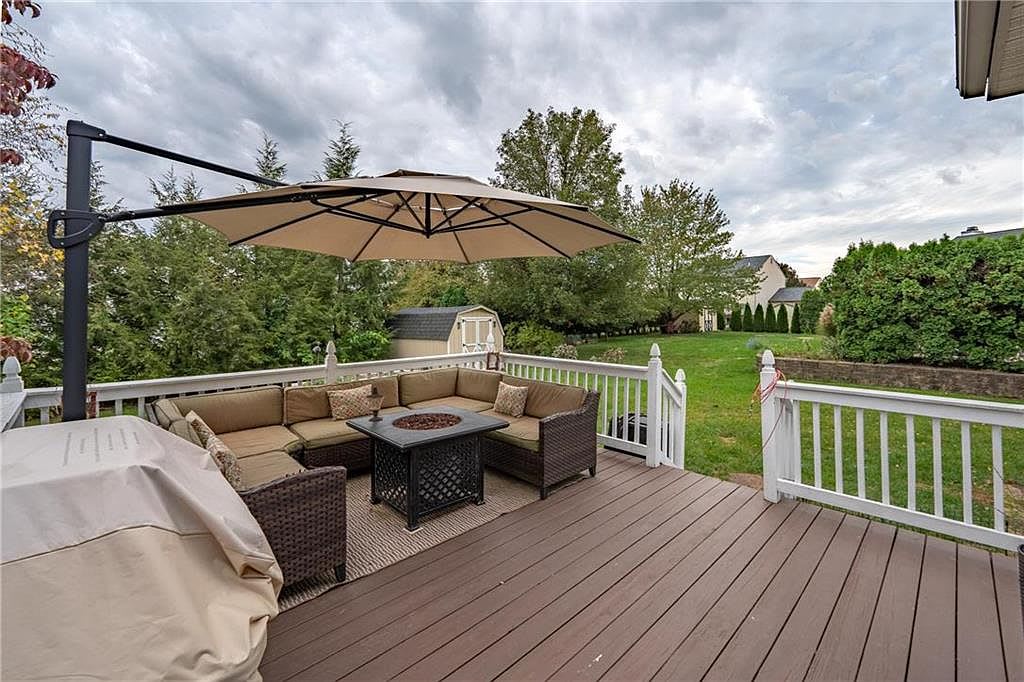 2660 Fieldview Dr
