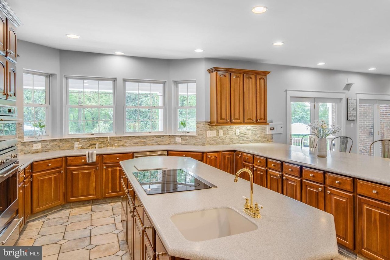 1101 Captain Bell Ct