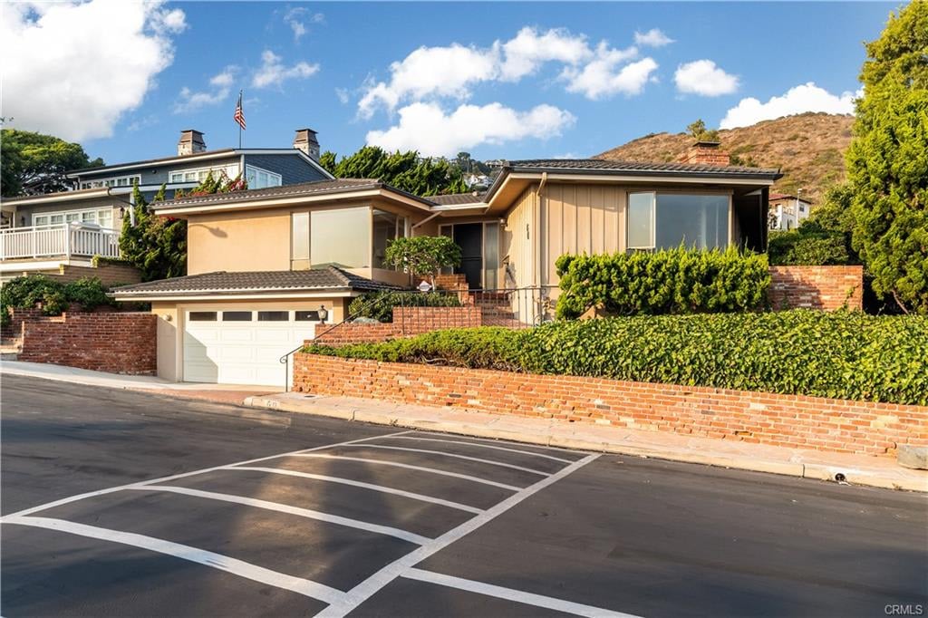 60 Lagunita Drive
